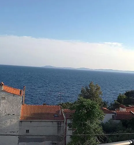 Agapaki Neos Marmaras