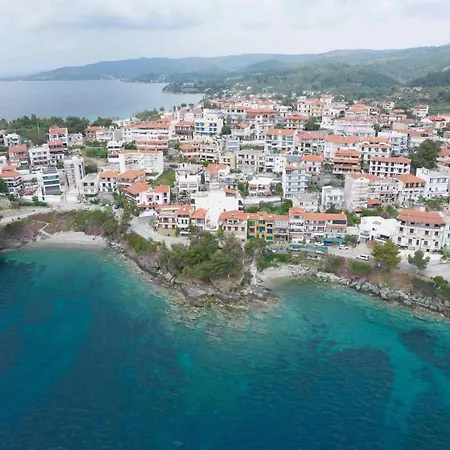 Agapaki Neos Marmaras