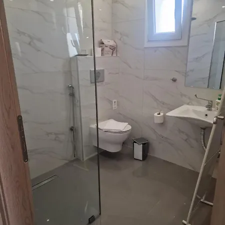 Agapaki * Neos Marmaras